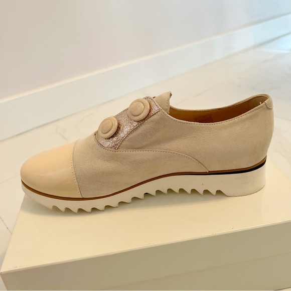 ITALIAN Sparkly Beige Silver Leather
Suede Hardwear Shoe Size 39 - Picture 10 of 16